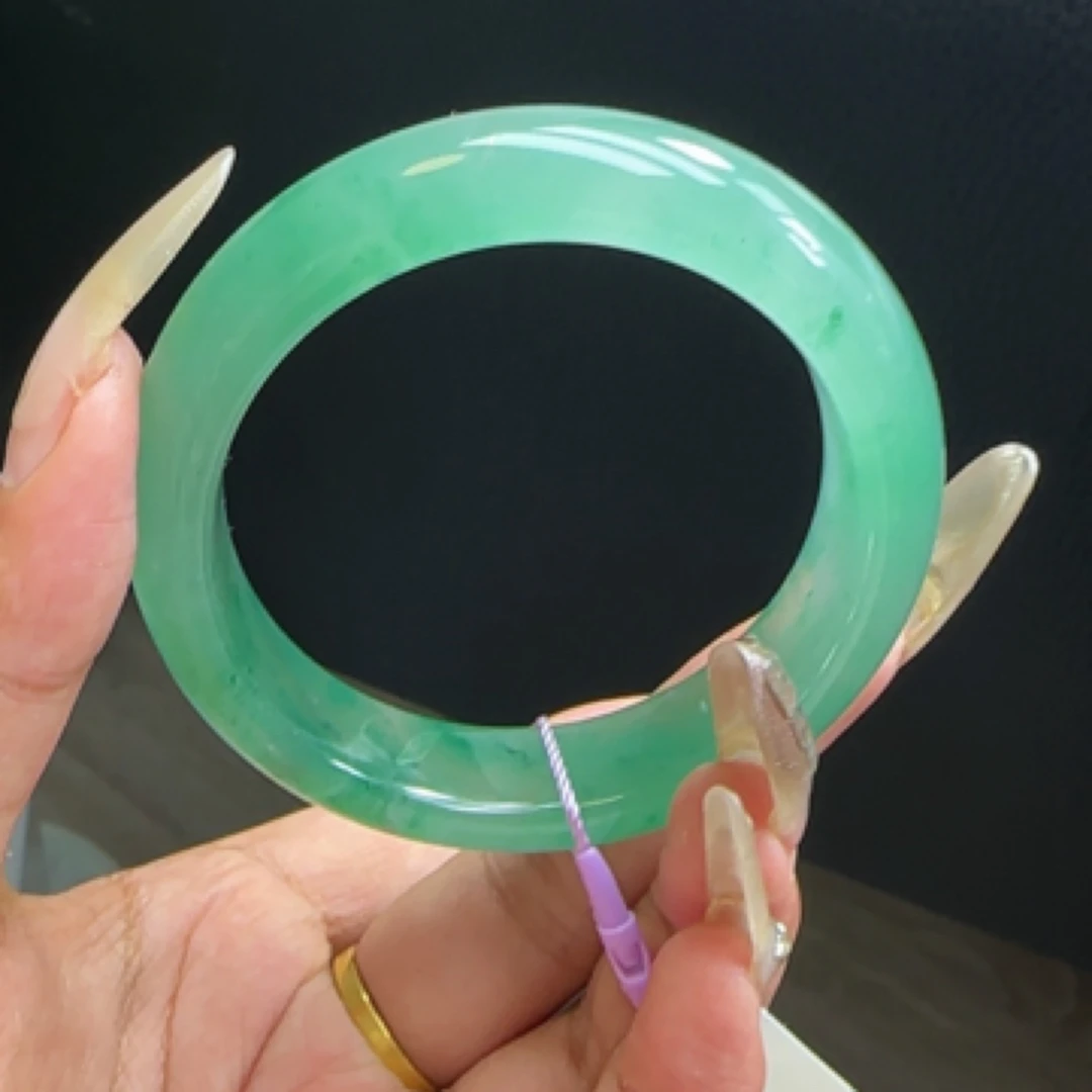 独龙玉冰飘花手镯