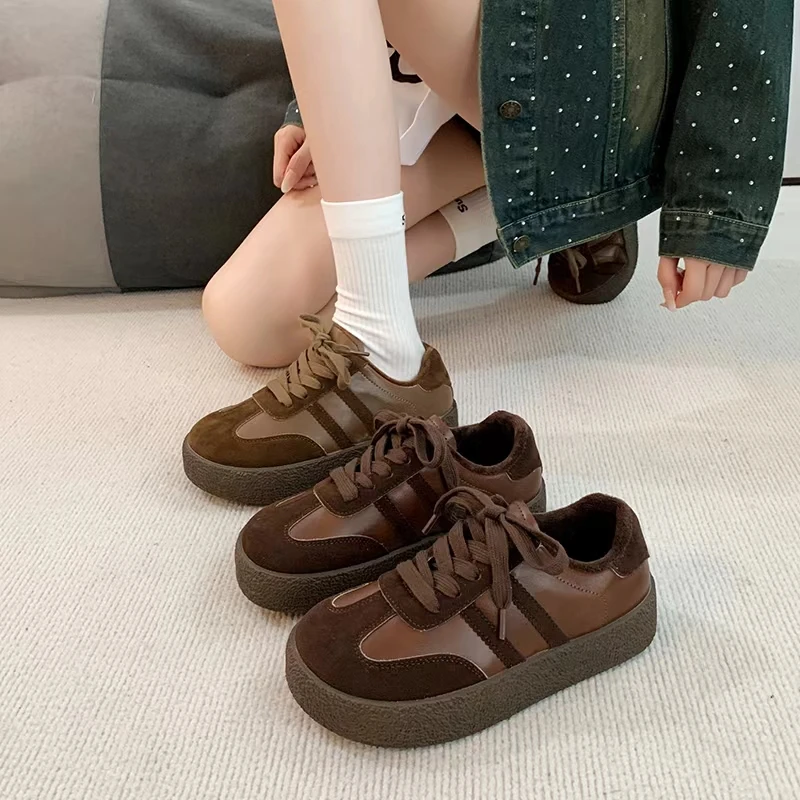 丑萌德训鞋女2024年新款秋冬季加棉爆款百搭运动休闲鞋女款E05