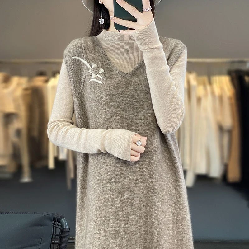 LY8707针织马甲连衣裙女秋冬长款过膝绣花无袖毛衣裙宽松打底裙