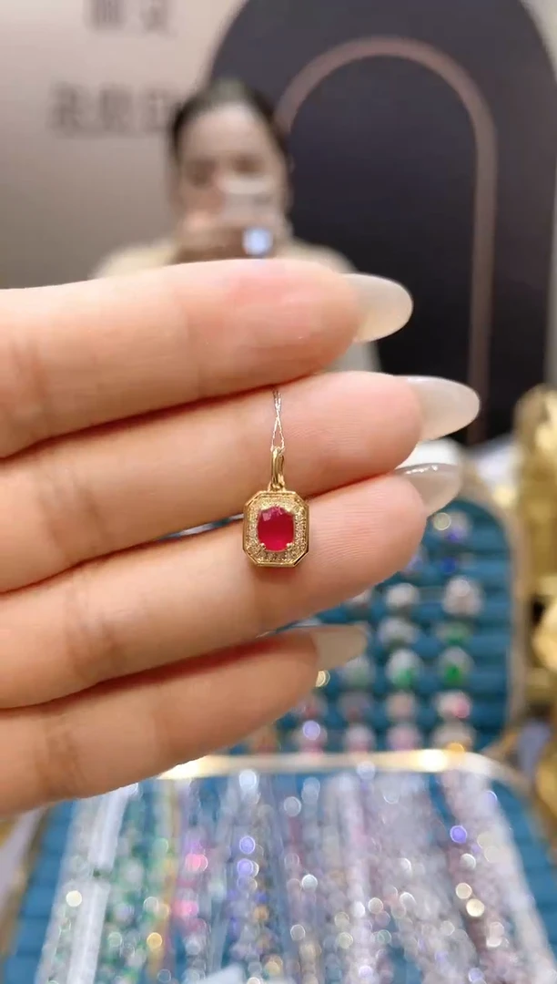 【闪购商品】定制红宝石吊坠18K金镶嵌1