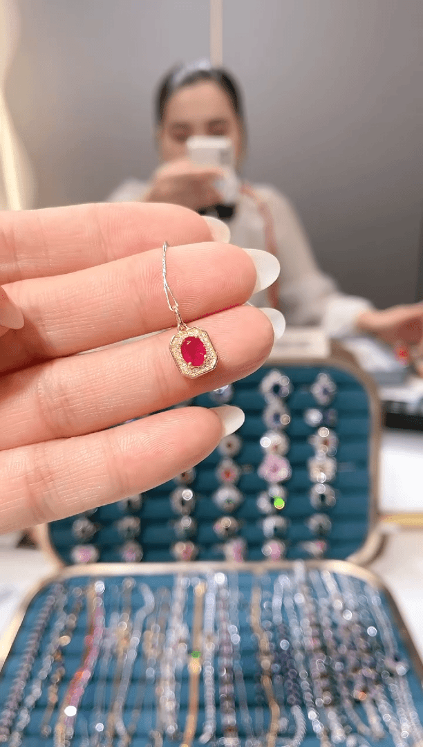 【闪购商品】定制红宝石15吊坠18K金镶嵌1