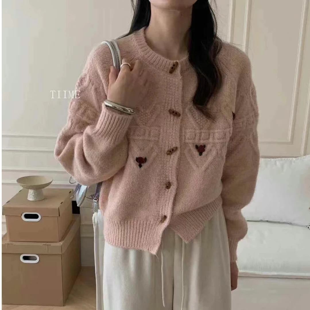 韩系秋冬复古温柔立体花朵刺绣针织开衫