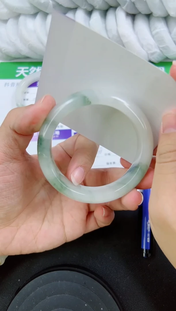 【闪购商品】石英质玉手镯未镶嵌377