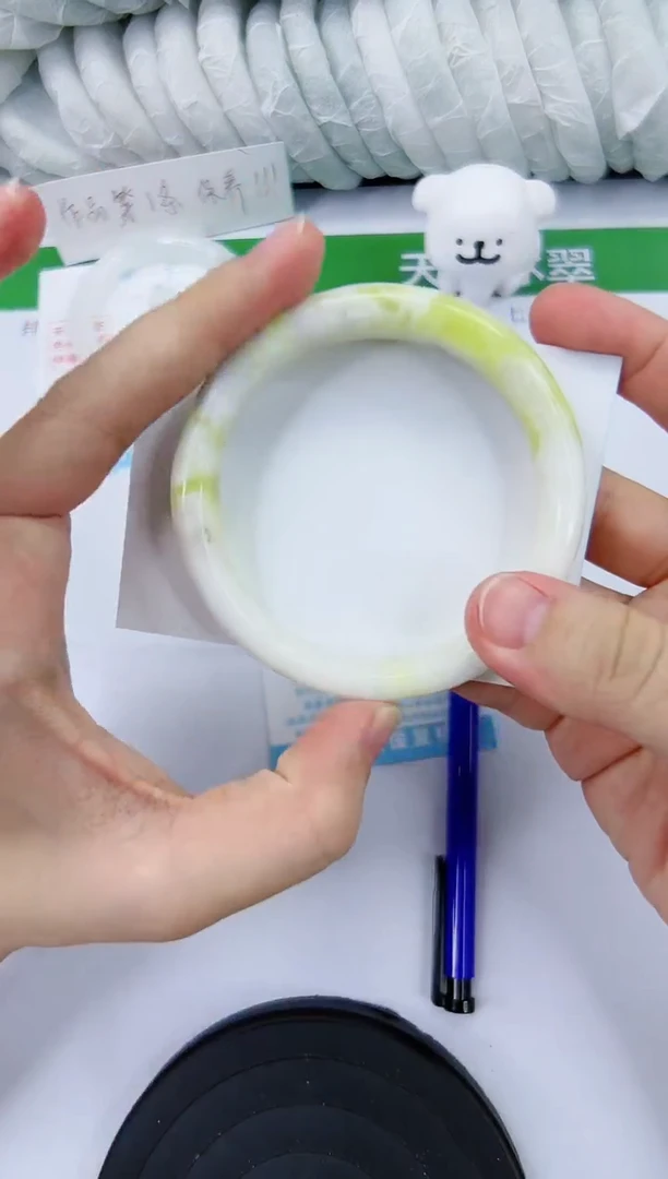 【闪购商品】石英质玉手镯未镶嵌353-63.1