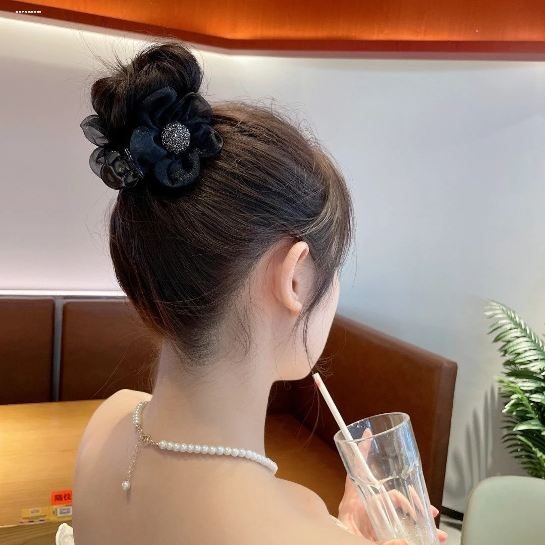 网红网纱圆球抓夹小众2025简约韩系显白女生ins气质质感时尚新款