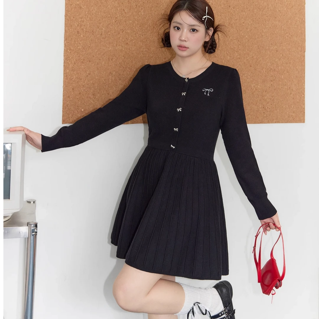 张大人大码女装微胖mm遮肉显瘦法式气质小黑裙秋冬内搭针织连衣裙