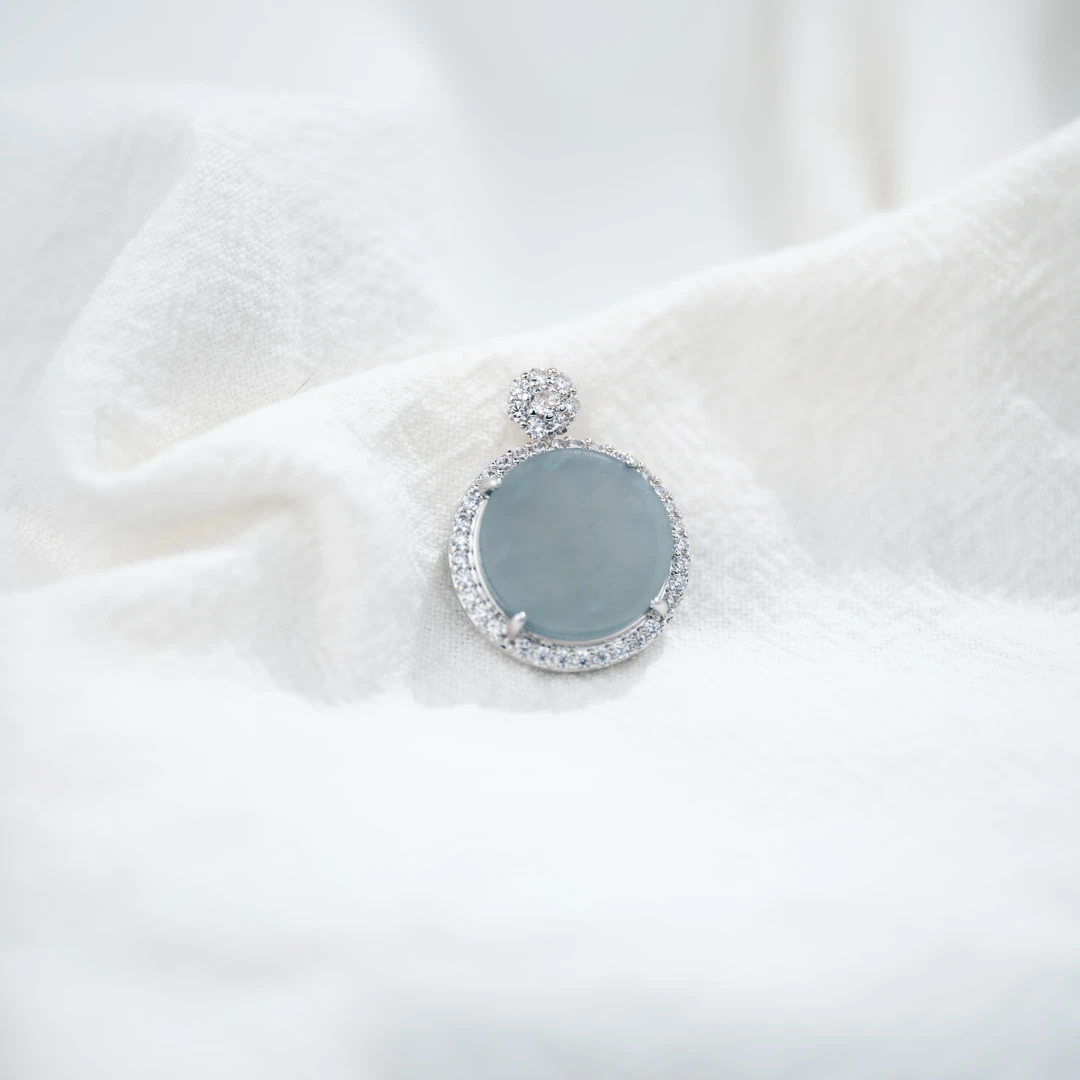 翠玉宫天然翡翠无事牌蓝水百搭坠链时尚高冰豪华精致大女王