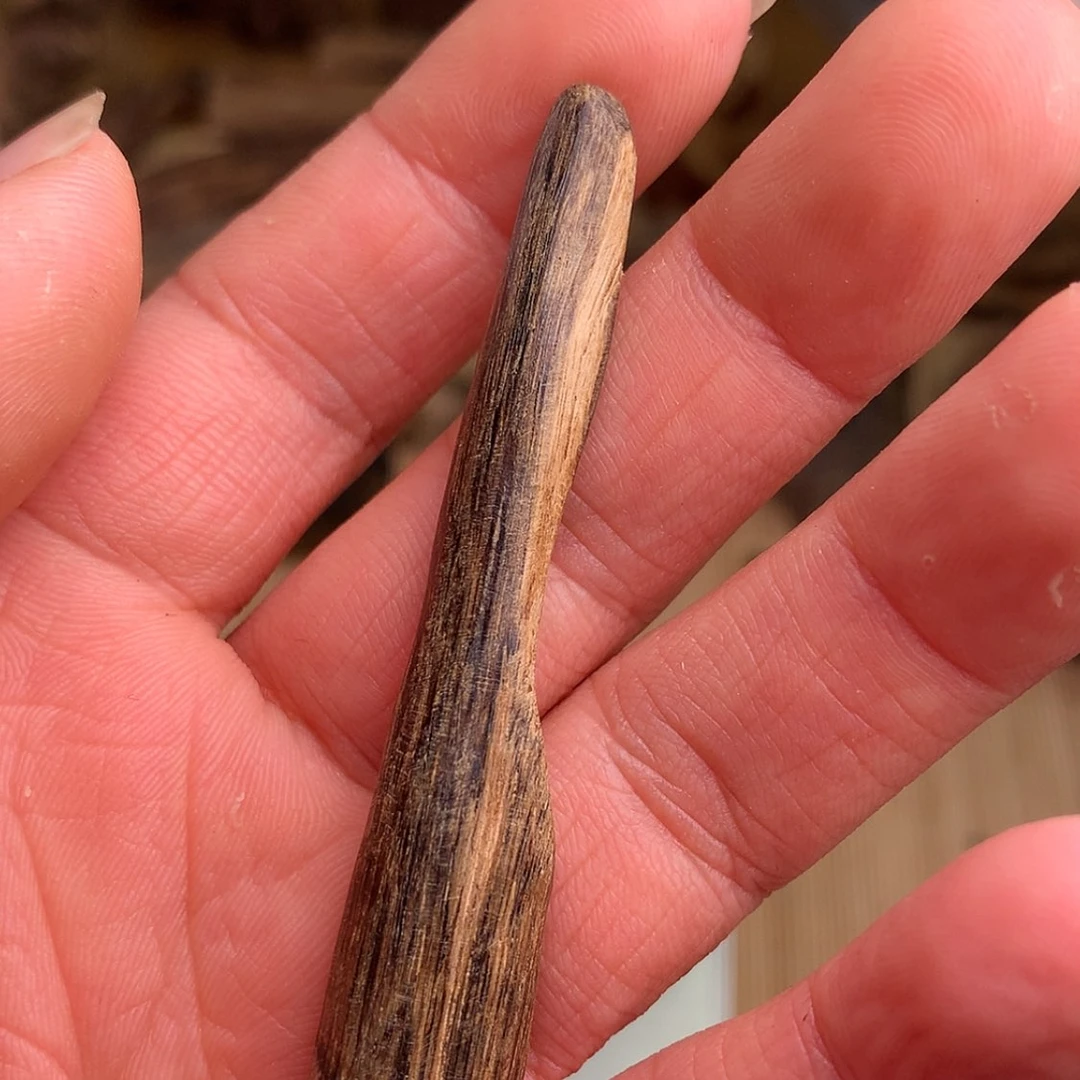 【闪购商品】沉香扇子一**砾