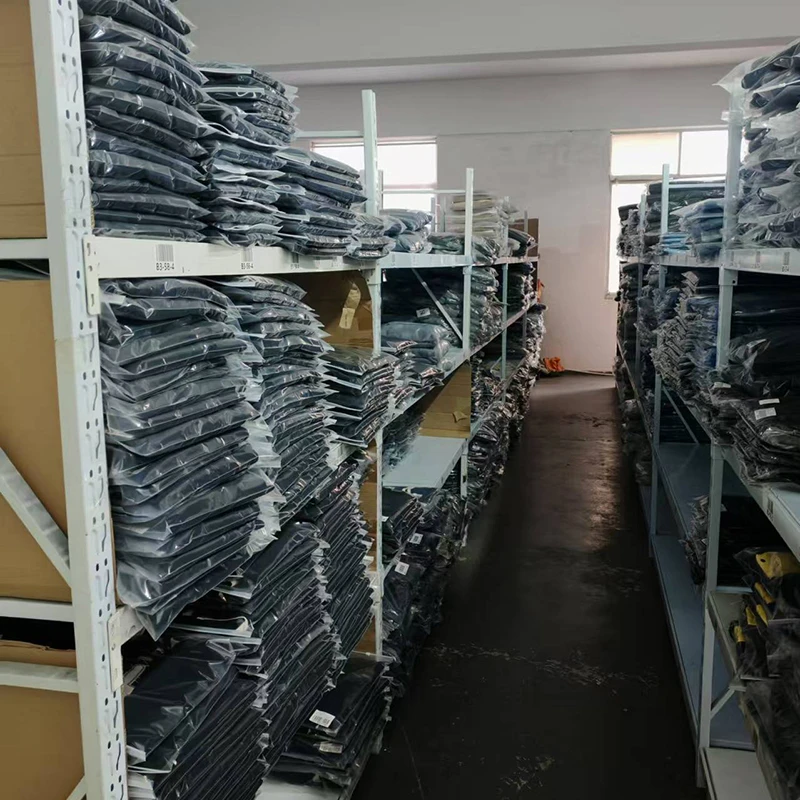 随机发一件衣服,不指定,下单备注身高体重