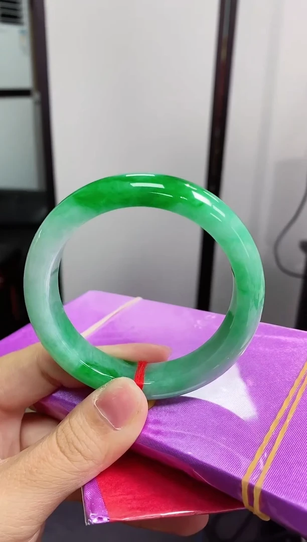 【闪购商品】翡翠手镯未镶嵌