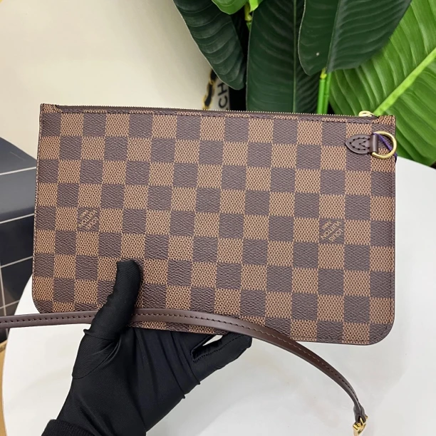 99新 LouisVuitton/路易威登 棋盘格nf中号子包手拿斜挎包