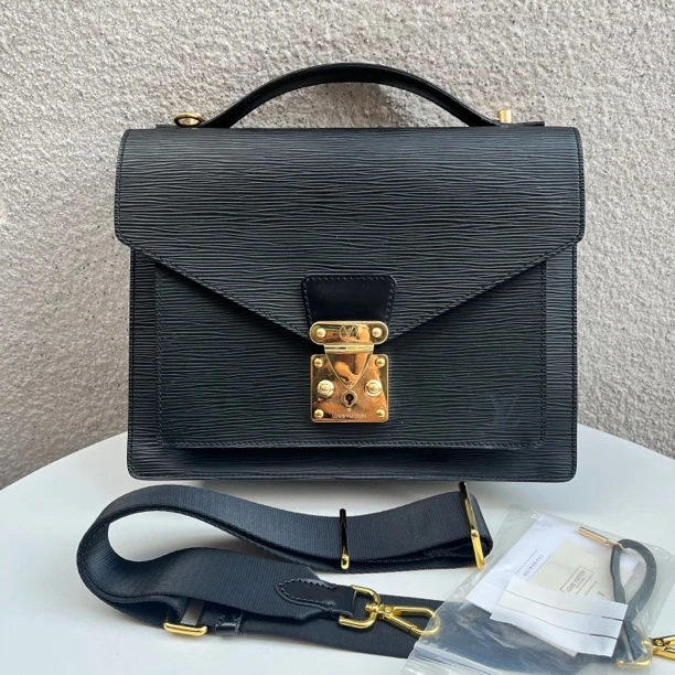95新 LouisVuitton/路易威登 黑色水波纹蒙梭手提斜挎包肩带遗失