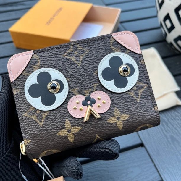 99新 LouisVuitton/路易威登 钱包老花钱包卡包 狗年限定