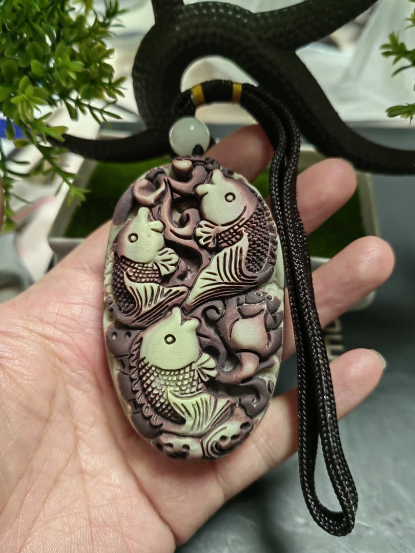 老双代紫袍钰带把件年年有鱼