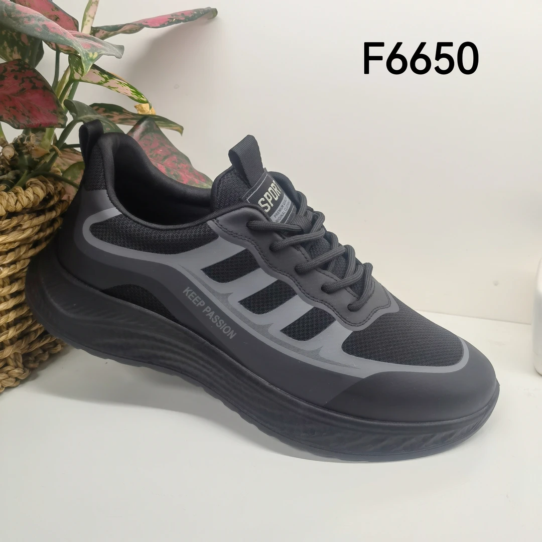 轻底透气飞织休闲鞋