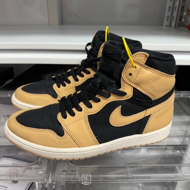43码 aj1棕褐色 平台729成色很新有原盒