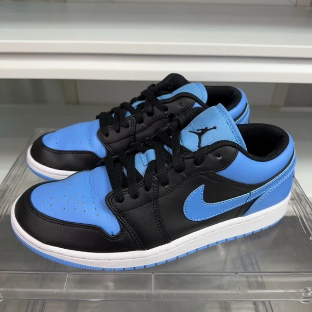 42码 aj1黑蓝 成色很新