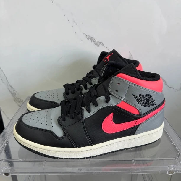 43码 aj1黑粉 鞋底小露白