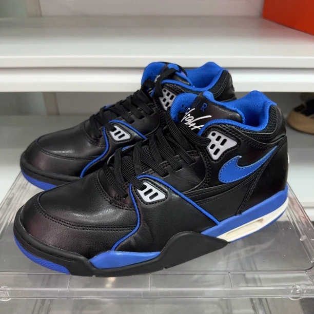 43码 nike黑蓝板鞋 平台899 成色很新
