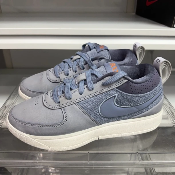 39码 nike布克1代蓝色 鞋帮小瑕疵 新款捡漏