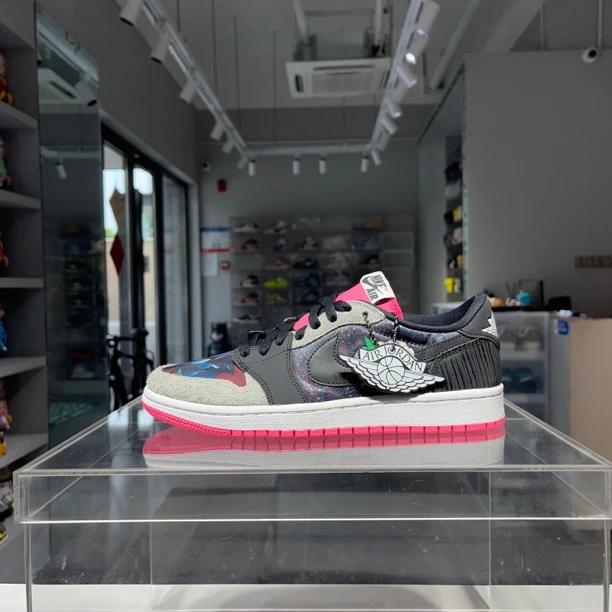 40码 aj1low花卉 百家衣 全新 40码 限量5000双 球鞋无原盒