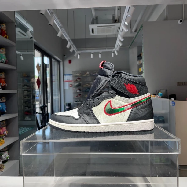 42码 aj1画报 全新原盒 42码 球鞋
