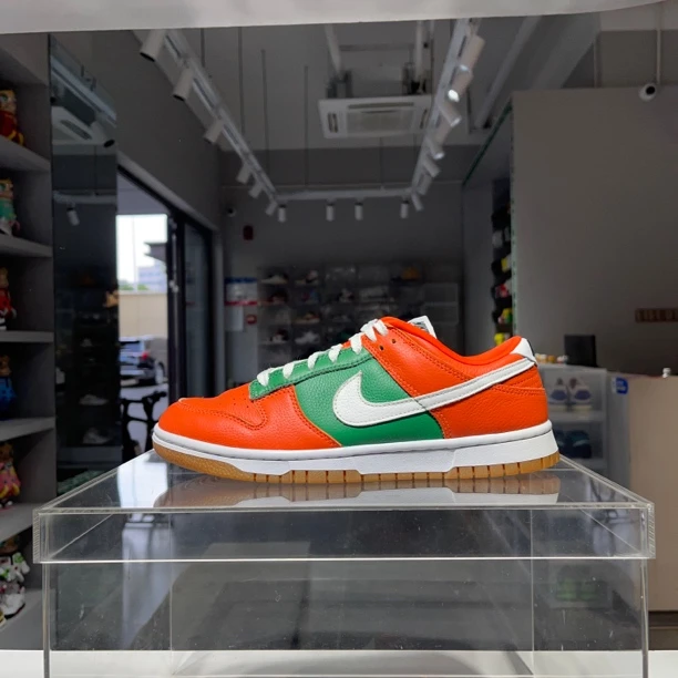 42码 Dunk 711便利店 id 原盒 42码 室内试穿 球鞋