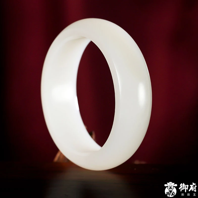 新疆和田玉原毛孔皮白玉籽玉 玉镯 内径54mm70.4克百搭简约福镯