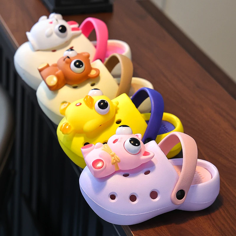 儿童拖鞋夏季1-3岁男女童卡通可爱包头拖浴室内防滑宝宝洞洞鞋2岁