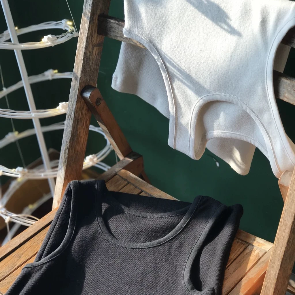 H.Chen-人手BI入 四季皆宜  时髦极简罗纹针织棉显瘦打底背心