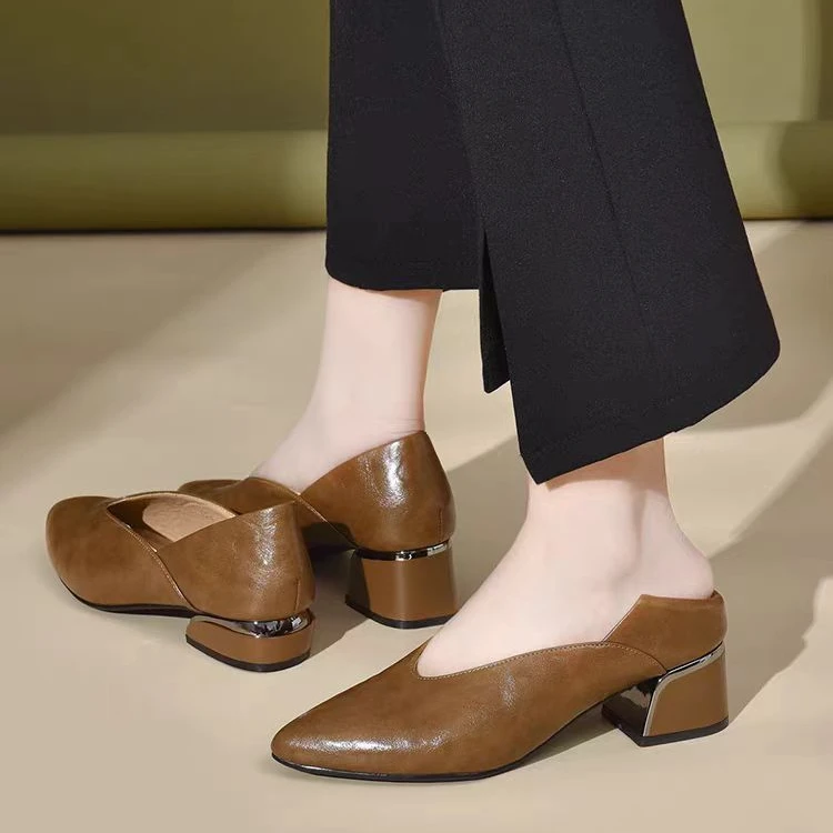 2025年新款新中式穿搭复古奶奶鞋软底低跟中跟气质百搭单鞋758