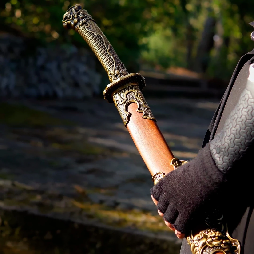 【金龙绣春刀】龙泉刀剑一体手工高锰钢防身摆件冷兵器收藏未开刃