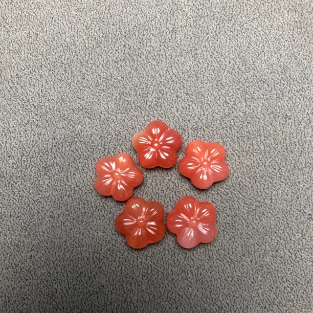 原矿无优化南红精致梅花配饰多样性发一颗