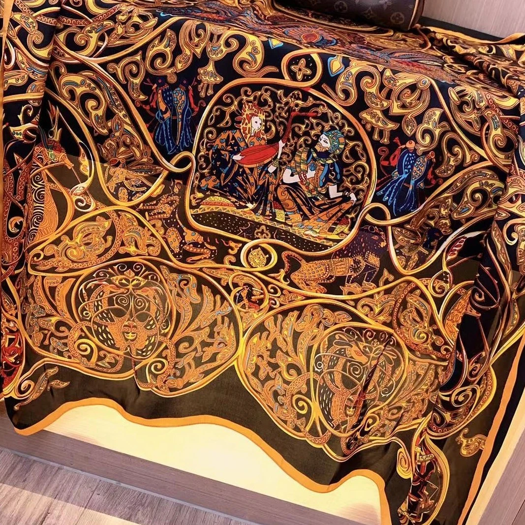 243【一千零一夜黑金色】110*110左右方巾百搭丝巾美丽高级