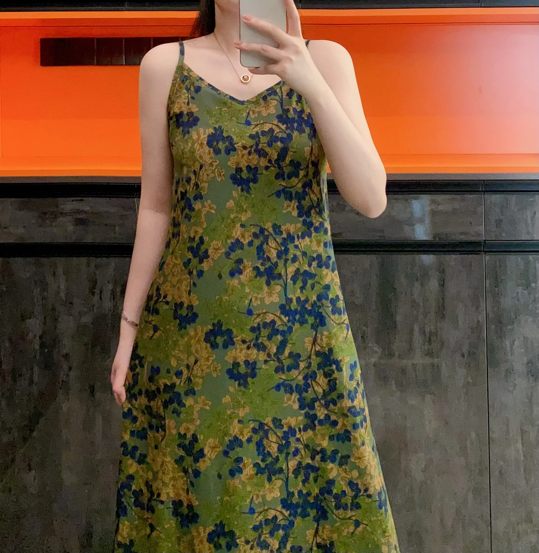 【无忧草吊带裙】82159 夏季V领女装连衣裙时尚气质百搭长款