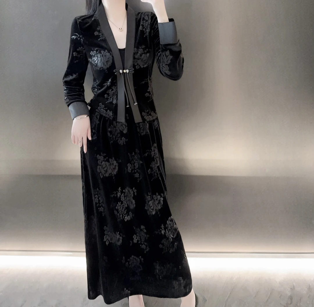 【花满城】新中式国风老钱风丝绒暗花外套半身裙套装