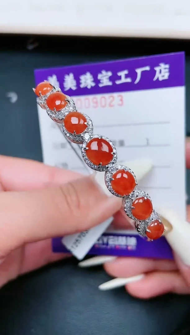 【闪购商品】翡翠颈饰银S925镶嵌9023