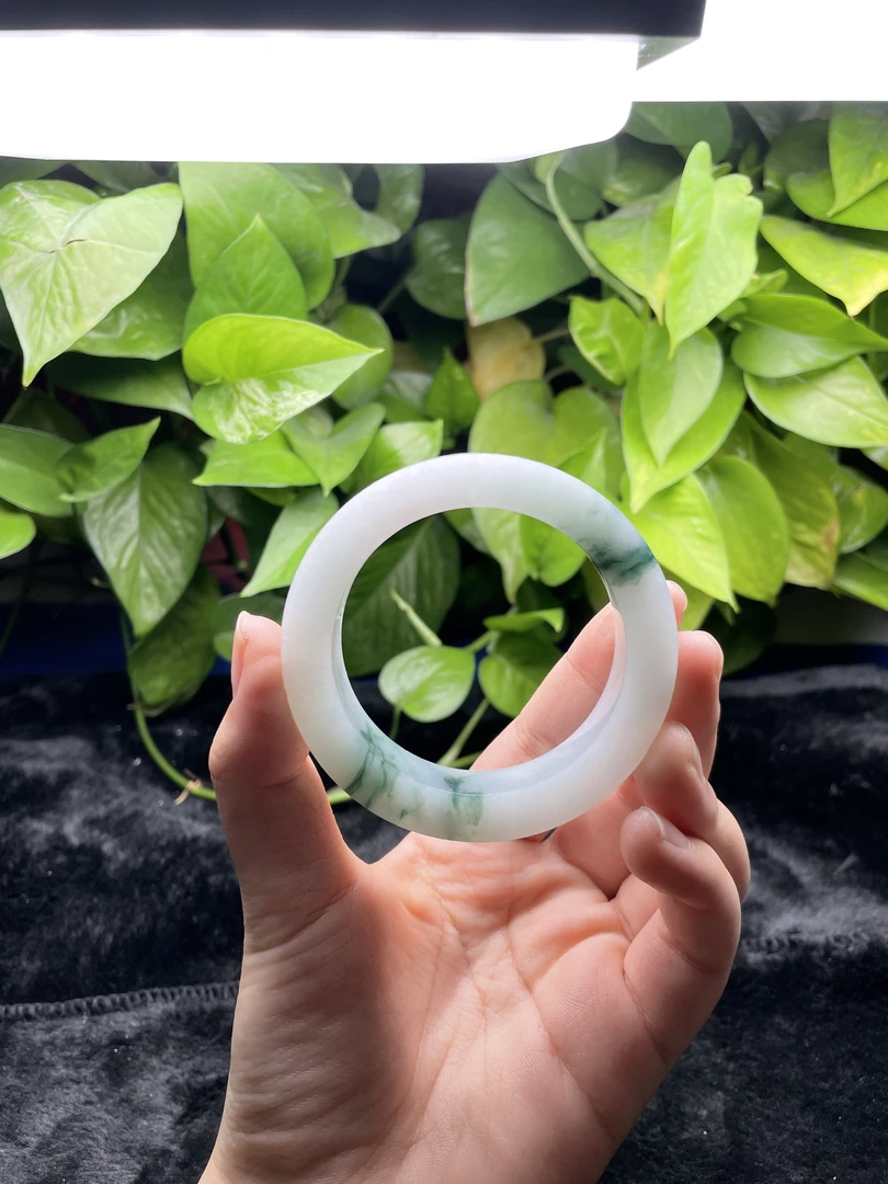天然A货翡翠手镯定制