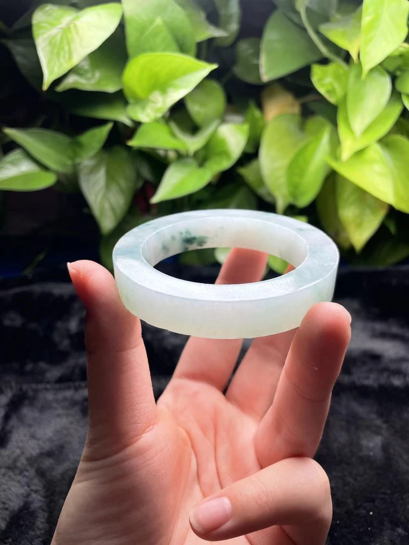 天然A货翡翠手镯定制