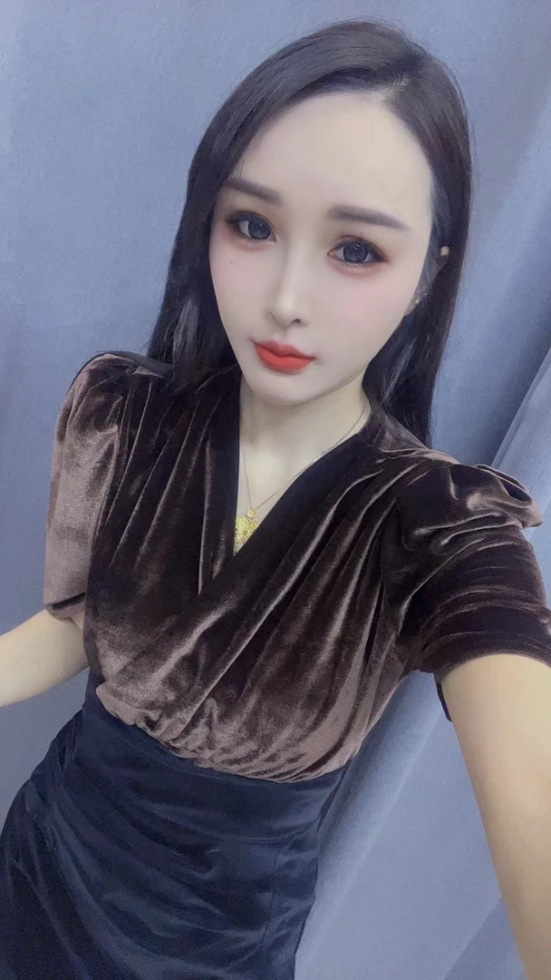 kk 丝绒交叉袖套上衣8768