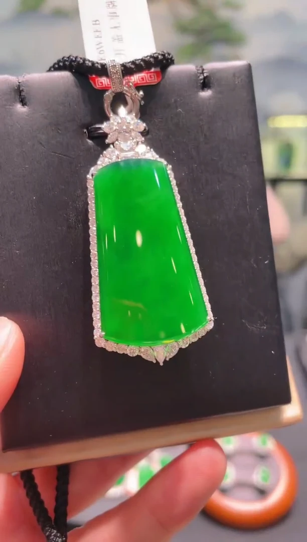 【闪购商品】翡翠颈饰18K金镶嵌A33天然A货翡翠