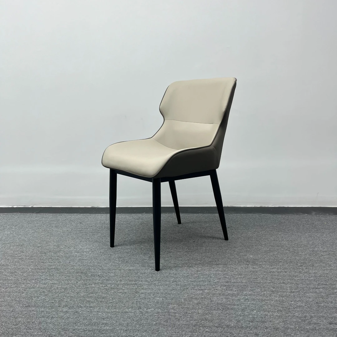 现代简约餐椅家用北欧轻奢意式极简高端软包设计感椅子网红娃娃椅