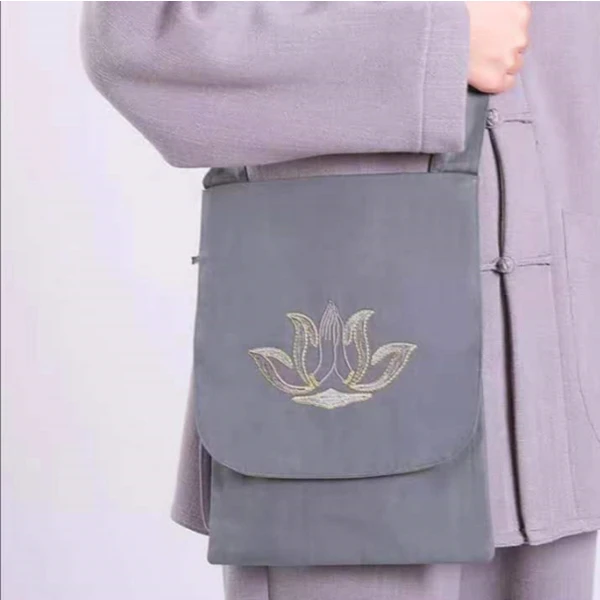 休闲运动禅修居士包