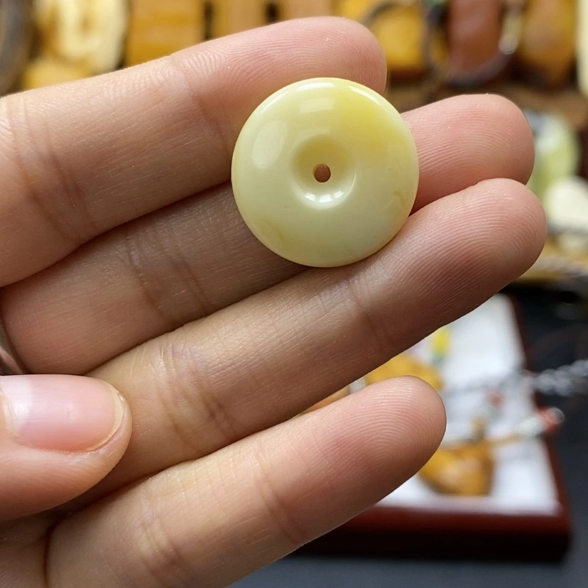 【闪购商品】琥珀裸石未镶嵌
