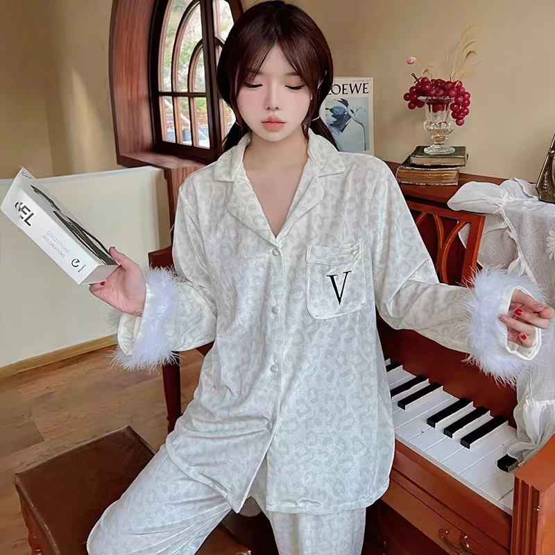 【DELEK®】秋冬加厚毛边袖爆款法式轻奢金丝绒睡衣 舒 适 宽 松