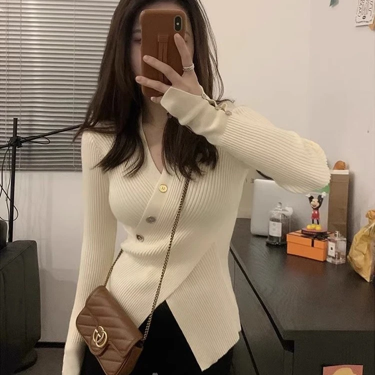 辣妹纯欲风V领不规则针织衫女2023秋季新款修身显瘦白色交叉毛衣