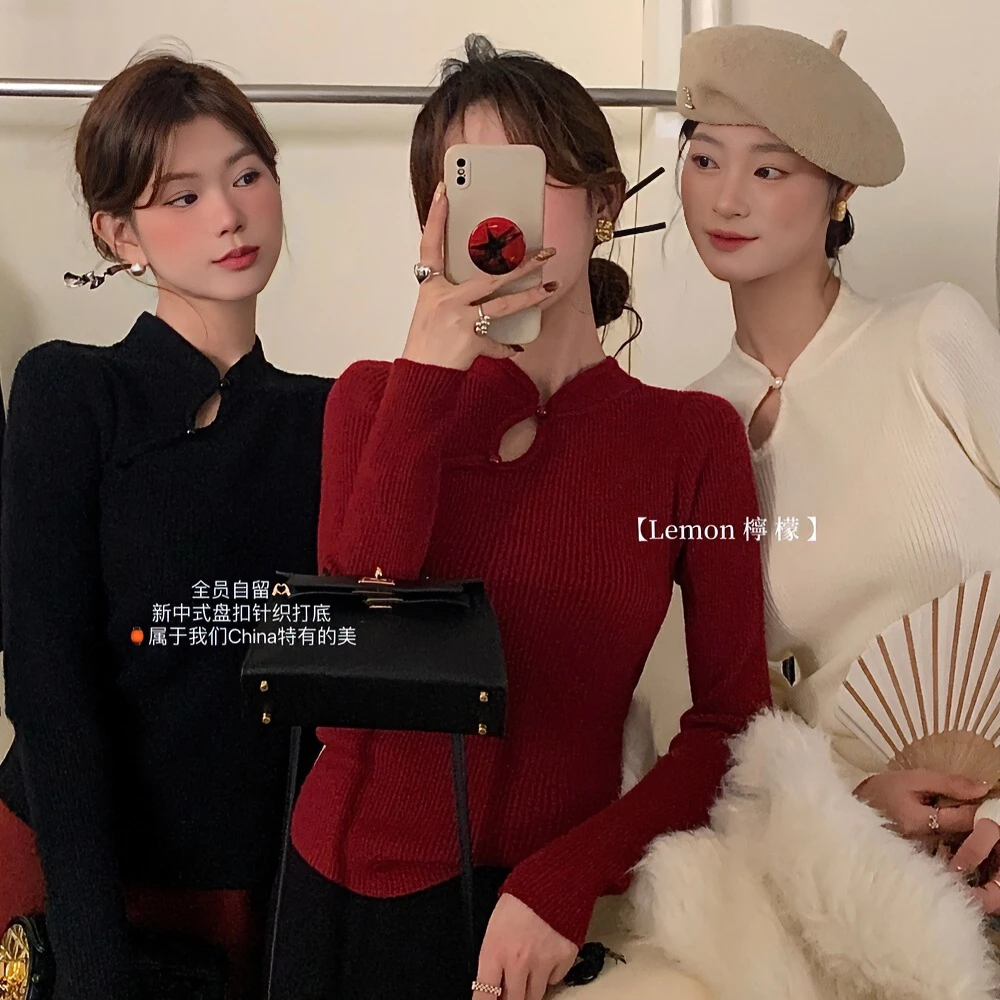 新中式盘扣打底针织衫女秋冬中国风高级设计感修身内搭复古红毛衣