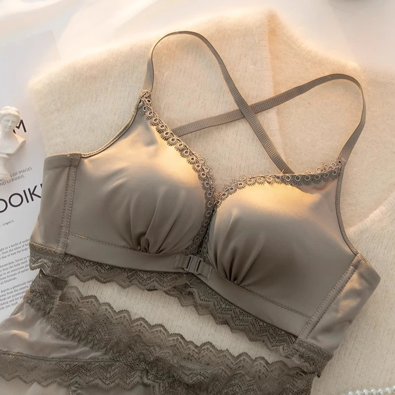 维多利亚前扣内衣女小胸聚拢加厚显大胸收副乳防下垂美背性感文胸