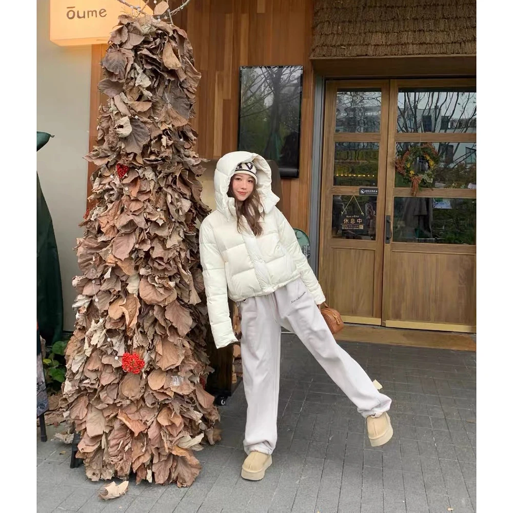 90白鸭绒泡芙四格羽绒服厚可卸帽外套