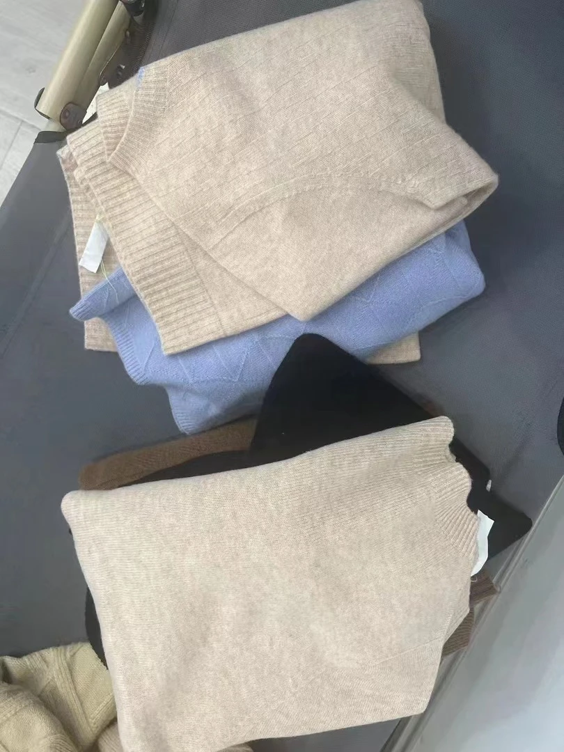 匠心织造断码孤品羊绒衫///